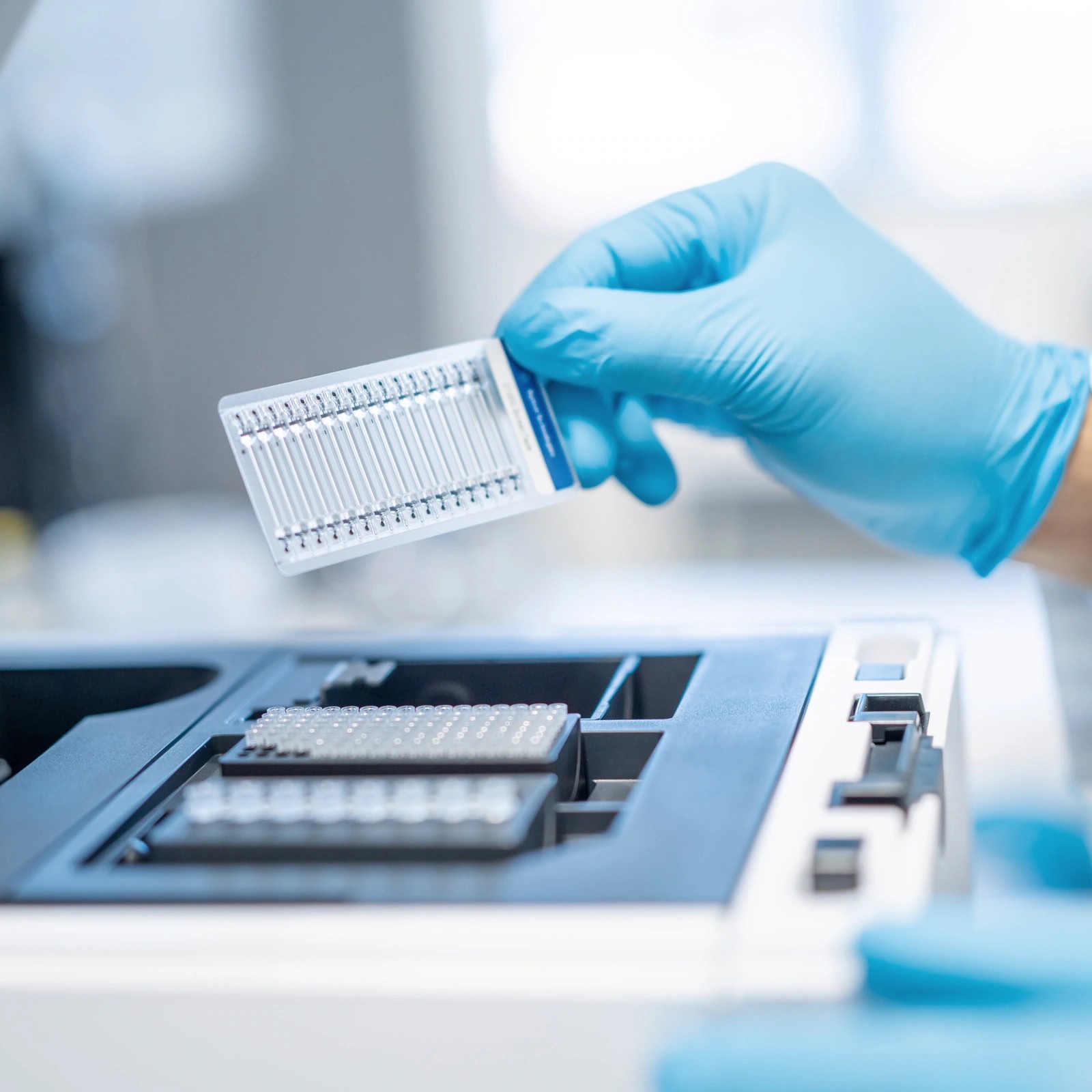 Desktop research equipment